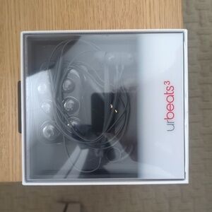 urbeats3 wired headphones by Dre, new in box